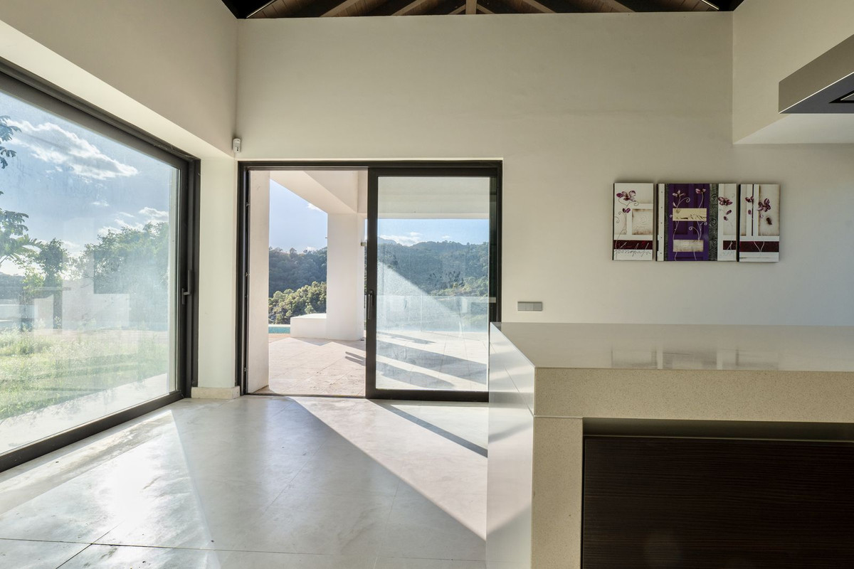 74ec834098689b51f6f100eea1ad485c - 28