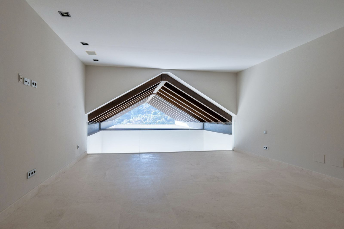 74ec834098689b51f6f100eea1ad485c - 32