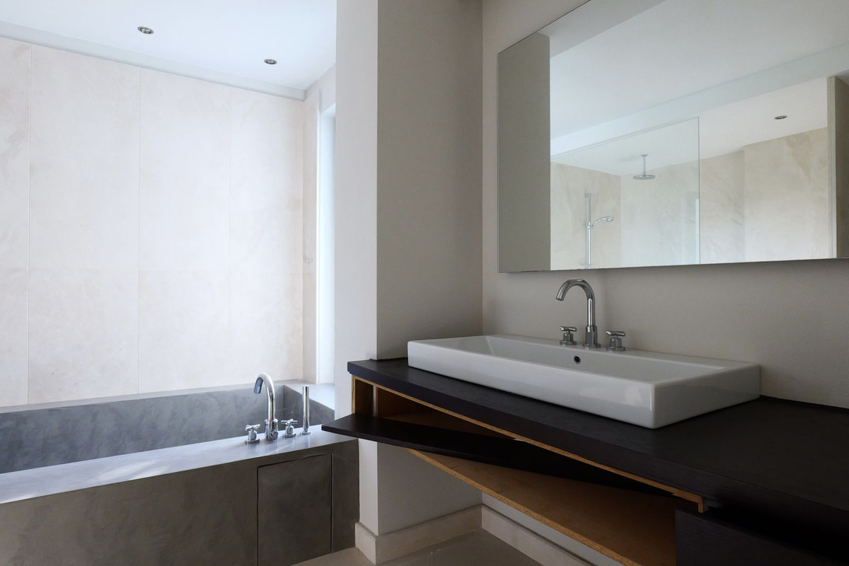 74ec834098689b51f6f100eea1ad485c - 38