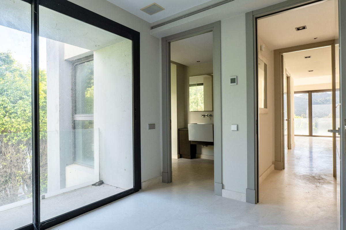 74ec834098689b51f6f100eea1ad485c - 44