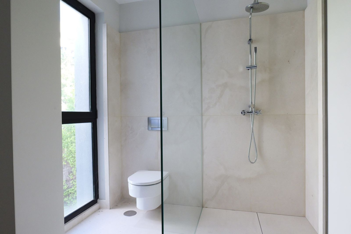 74ec834098689b51f6f100eea1ad485c - 46