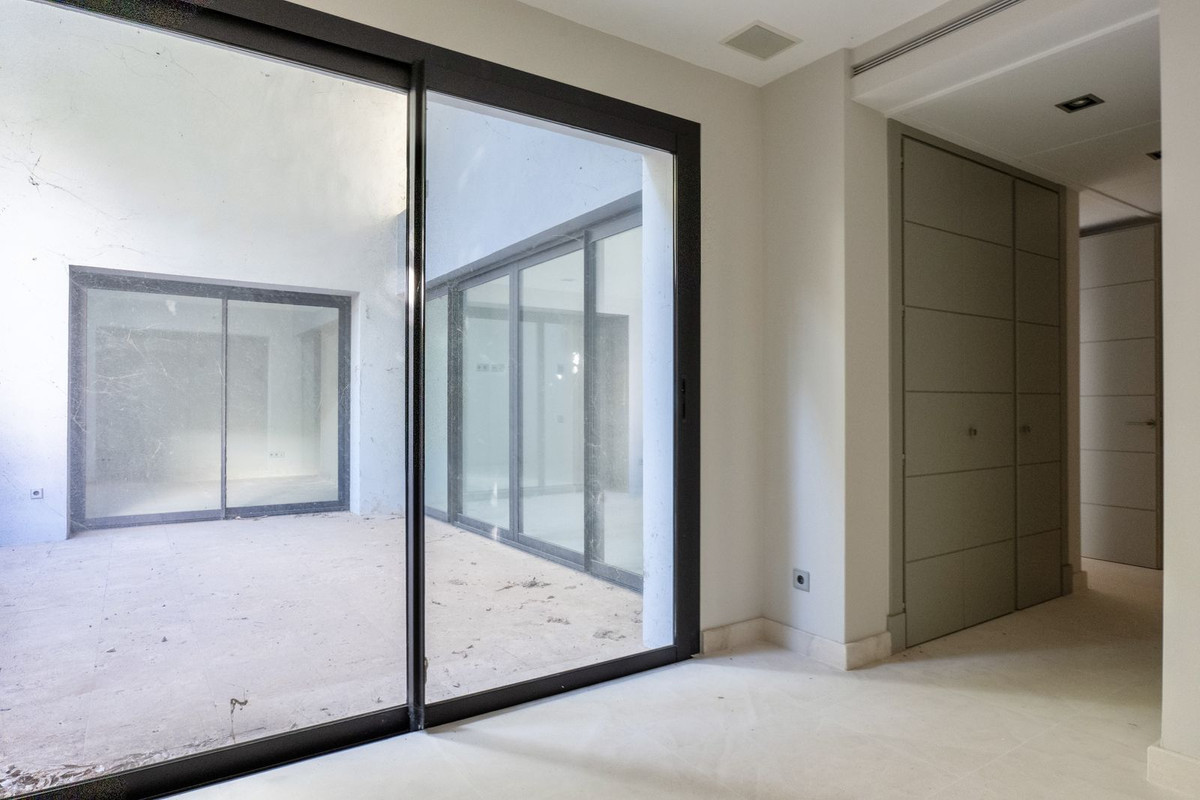 74ec834098689b51f6f100eea1ad485c - 54