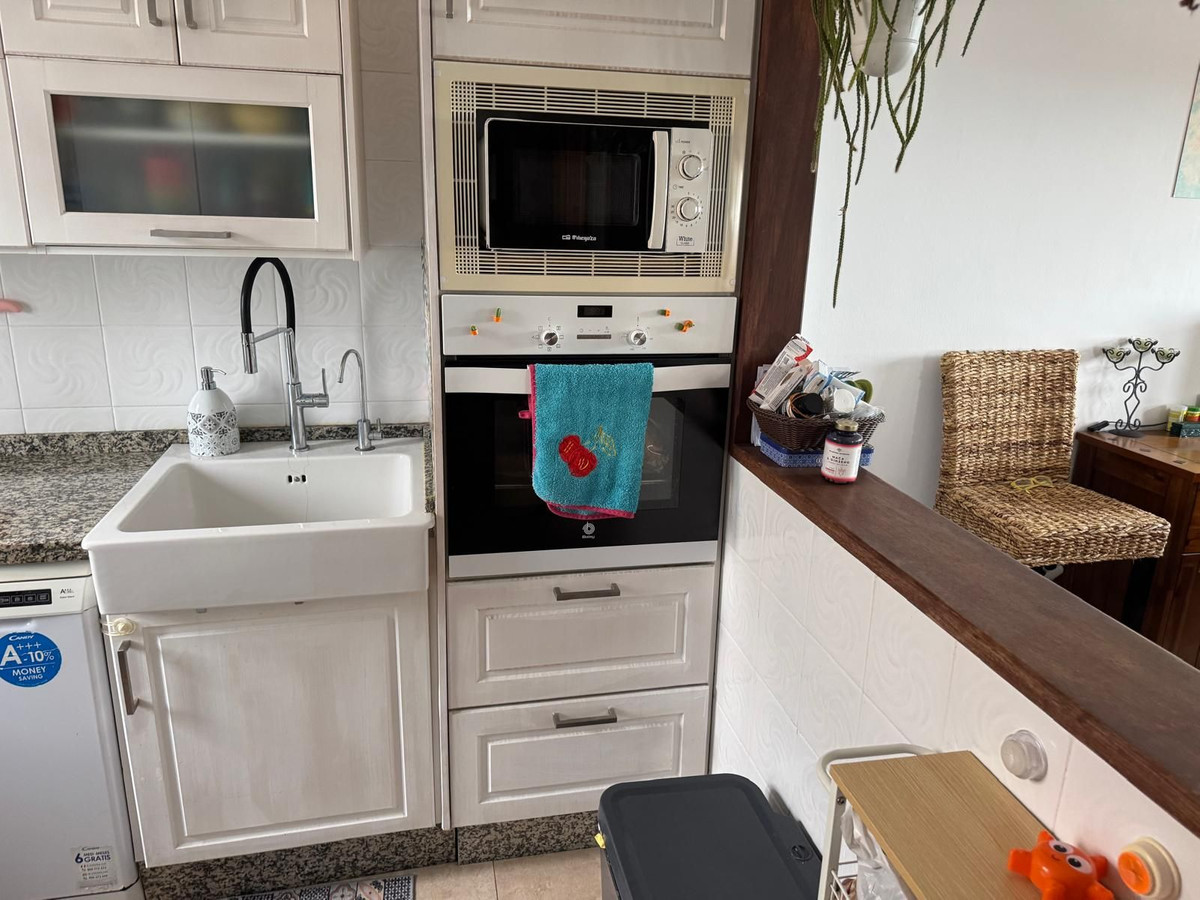 752fda39705c1168d110848691bb263f - 11