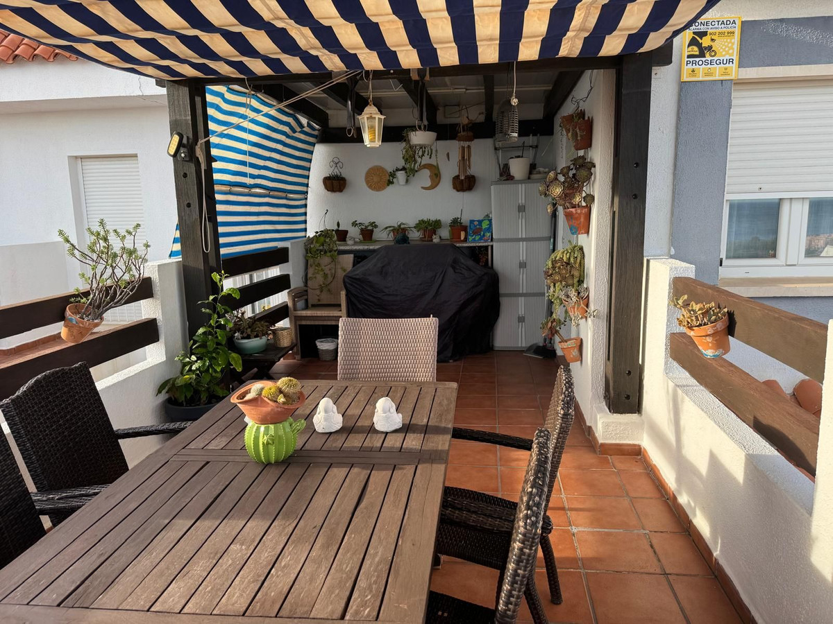 752fda39705c1168d110848691bb263f - 12