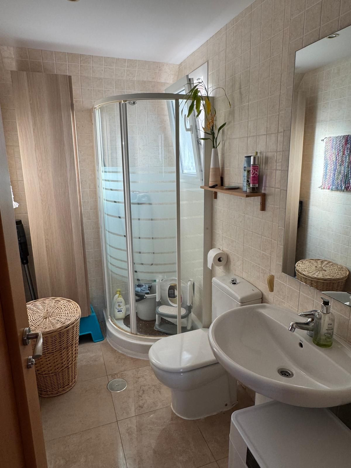 752fda39705c1168d110848691bb263f - 44