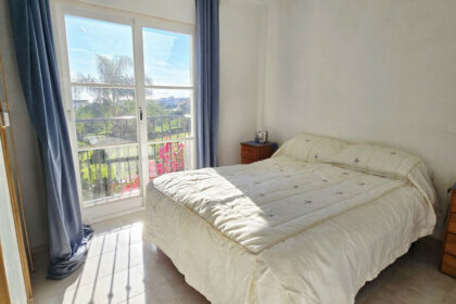 7592f85c4f4bd3e83b476675dcad19f9 - 11