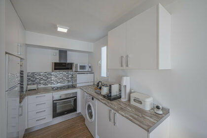 75a6c115644a4ce3cedc569a16146e39 - 11