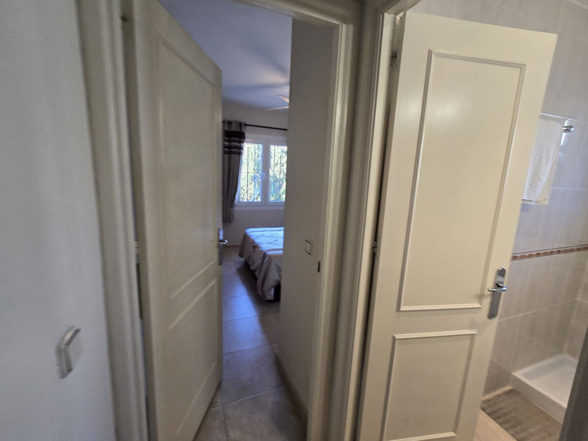 75d89ede1384f3a0eb06797e514ed62c - 10