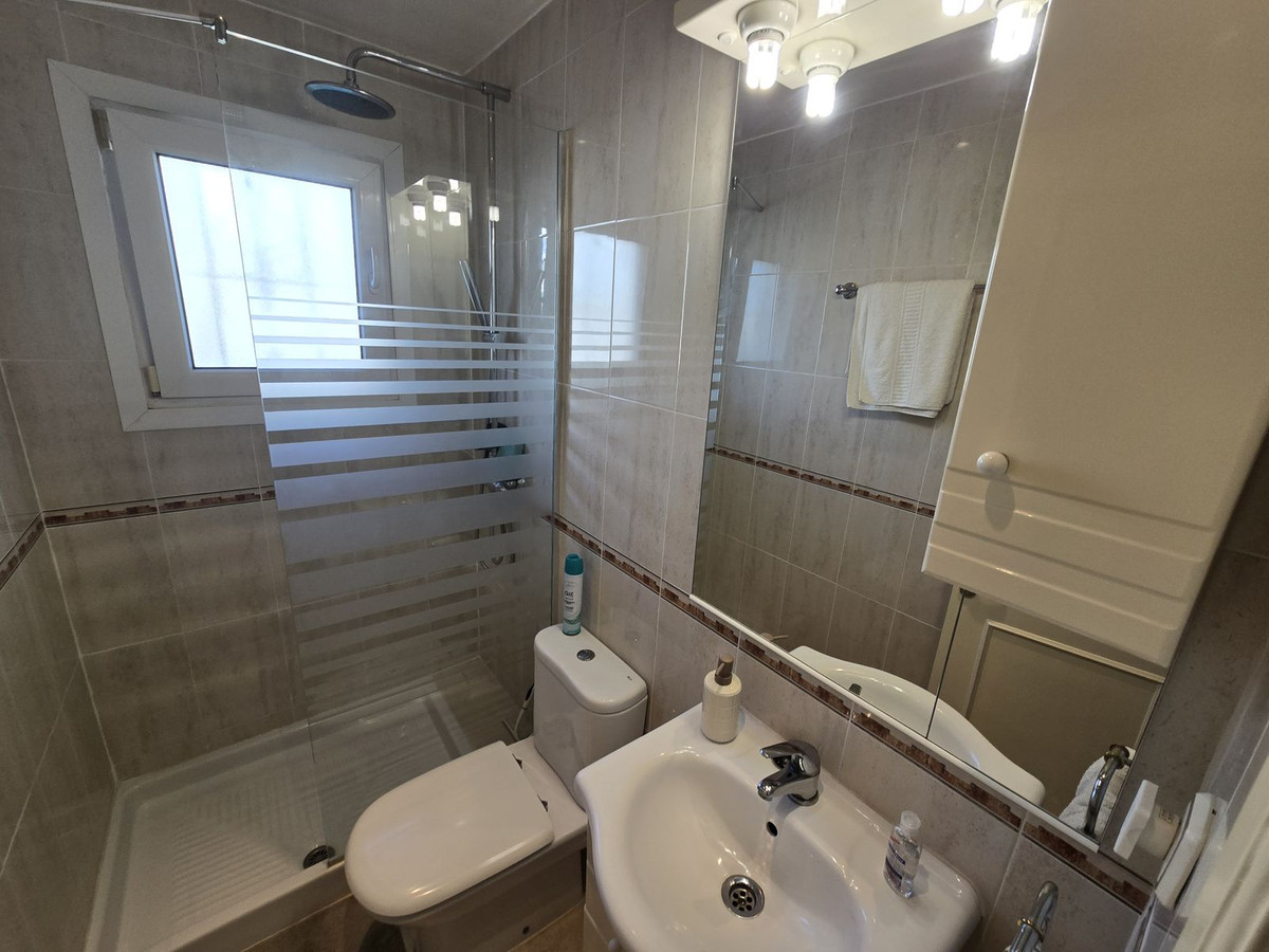 75d89ede1384f3a0eb06797e514ed62c - 15