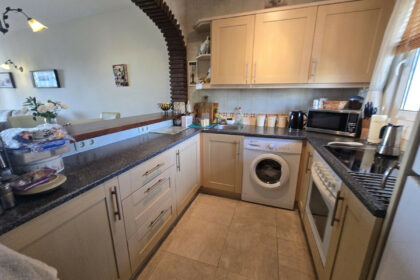 75d89ede1384f3a0eb06797e514ed62c - 24