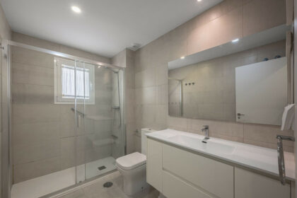 768533c434003bd7746615435e1ec6c8 - 12