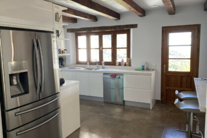 77b55048301e2466b132d5c592f7b1d3 - 12