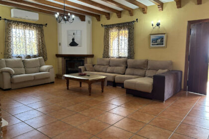 77fdfd9cdb8e303532617cec73e04f92 - 19