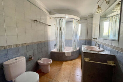 77fdfd9cdb8e303532617cec73e04f92 - 29