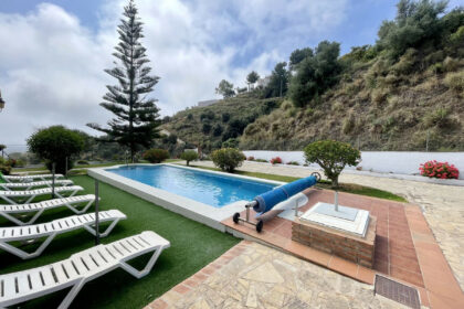 77fdfd9cdb8e303532617cec73e04f92 - 34