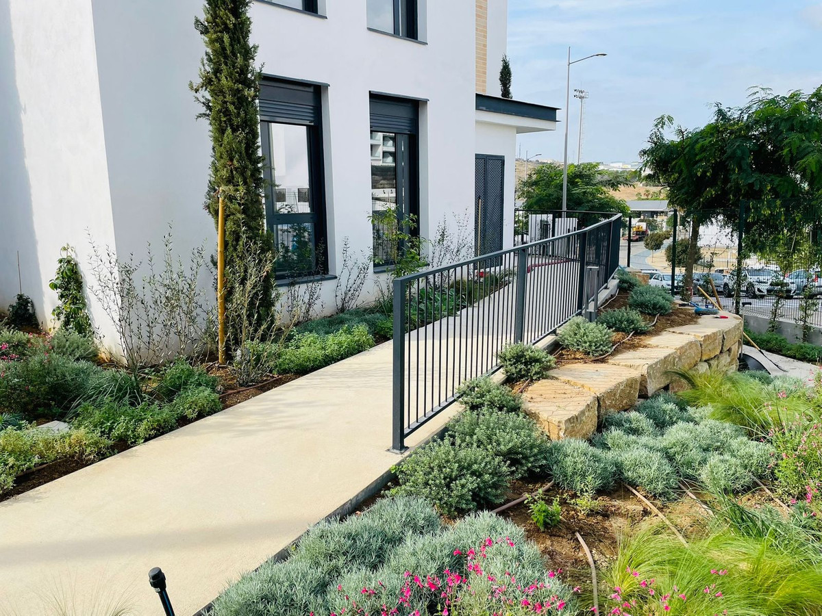 7816752ec093c9c3198207da09b9bfe5 - 29