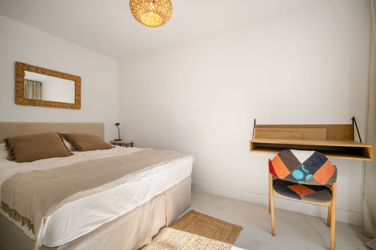 78c1b63a5405bb98a0ec7dff42188541 - 20