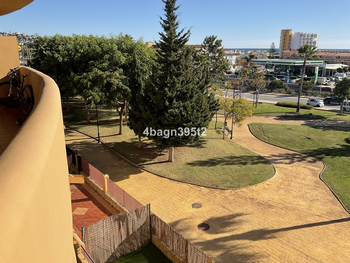 791e127b1951b7a69f0f639ab444c2ab - 18