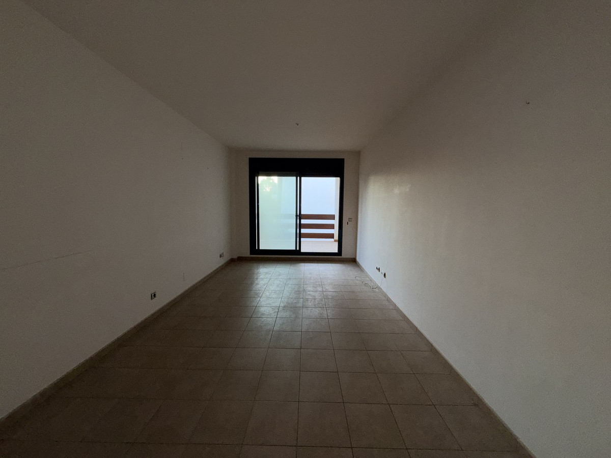 796eaf1c5a4cf98f8236e8c8a52a9546 - 16