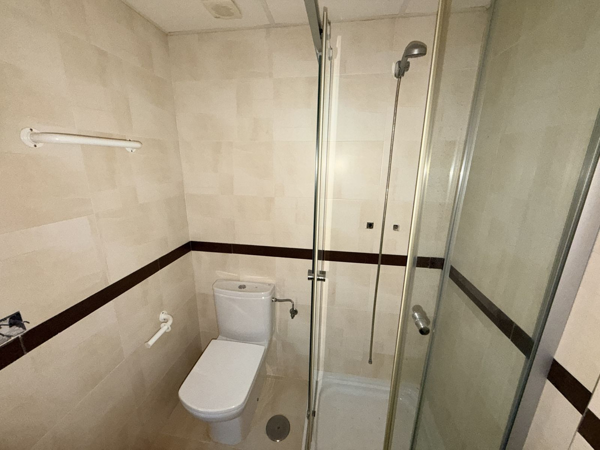 796eaf1c5a4cf98f8236e8c8a52a9546 - 25