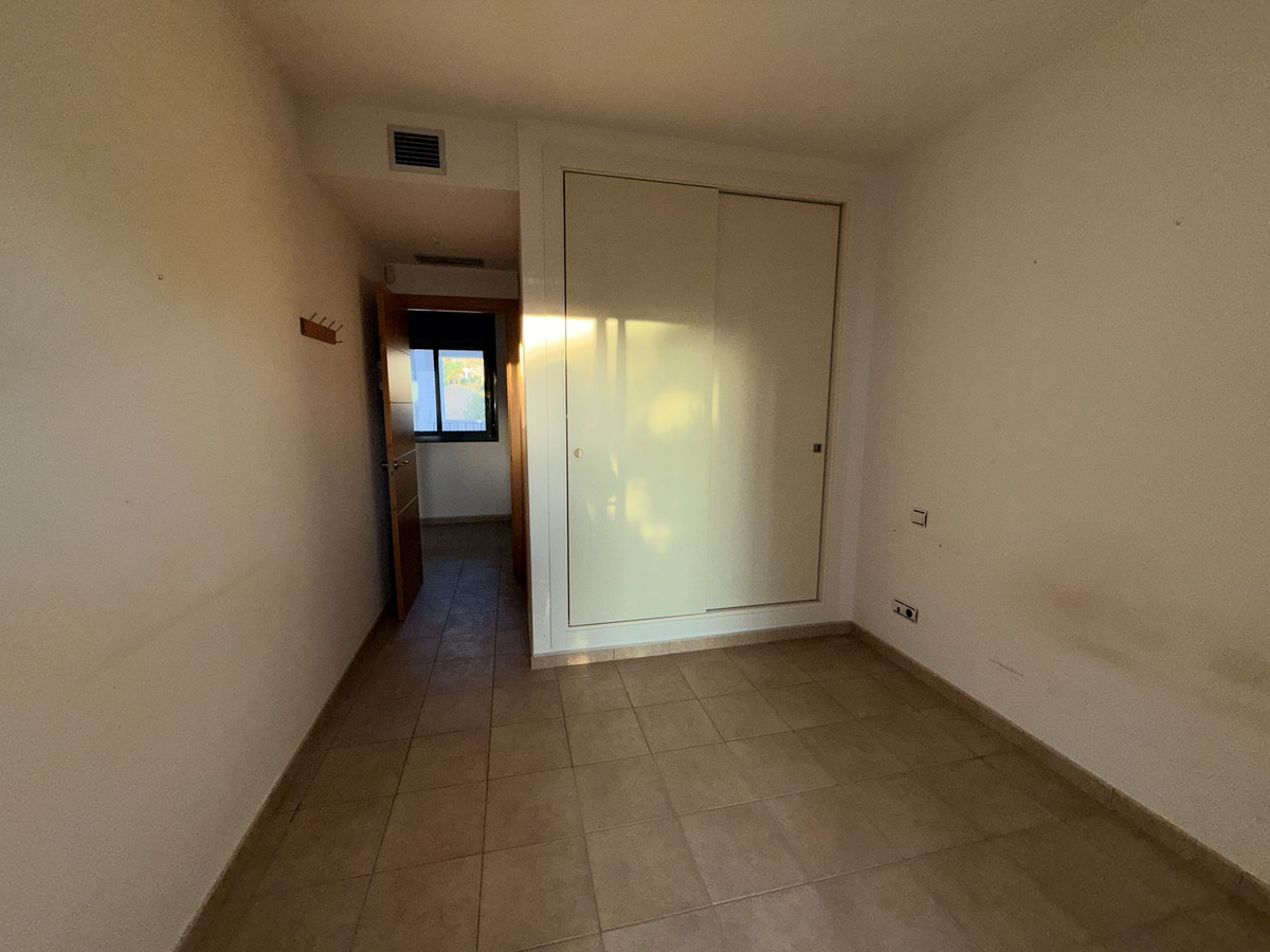 796eaf1c5a4cf98f8236e8c8a52a9546 - 32