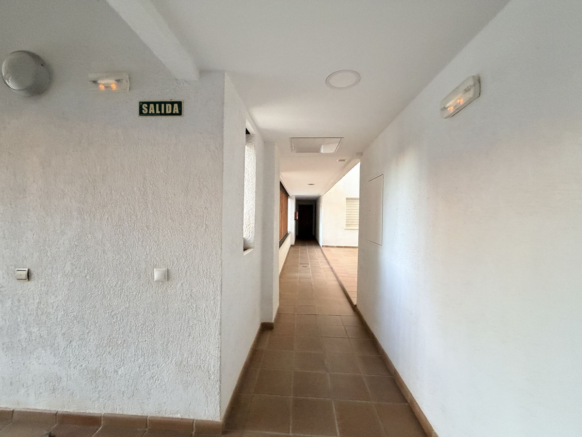 796eaf1c5a4cf98f8236e8c8a52a9546 - 35