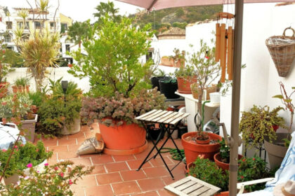 79d76cc36e8c2552a47f9a22019a12c1 - 110