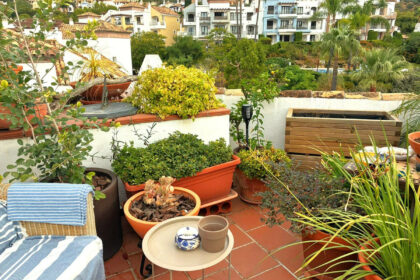 79d76cc36e8c2552a47f9a22019a12c1 - 115