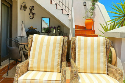 79d76cc36e8c2552a47f9a22019a12c1 - 99