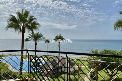 7aa52a33f0f6d91d6201f0047fc83a8b - 1