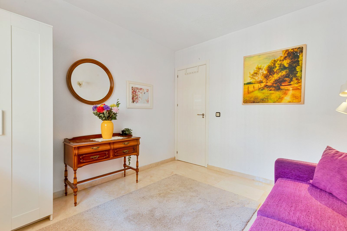 7afc1802afe0a68a33978b0712b0a9f1 - 17