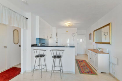 7afc1802afe0a68a33978b0712b0a9f1 - 8