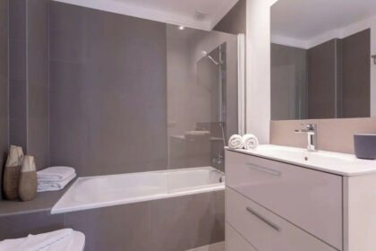 7b263c64d2d0a8c56a9b29f55a10f5fa - 11