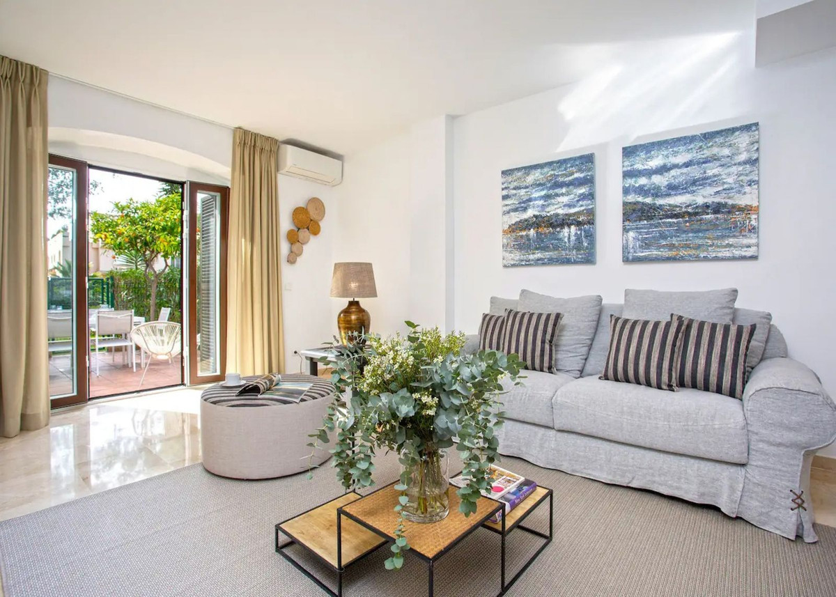 7b263c64d2d0a8c56a9b29f55a10f5fa - 16