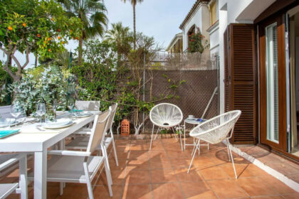 7b263c64d2d0a8c56a9b29f55a10f5fa - 19