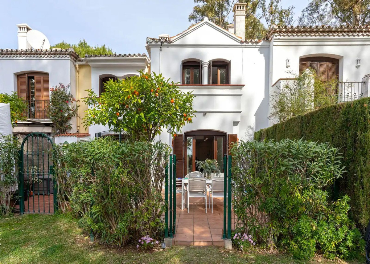 7b263c64d2d0a8c56a9b29f55a10f5fa - 20