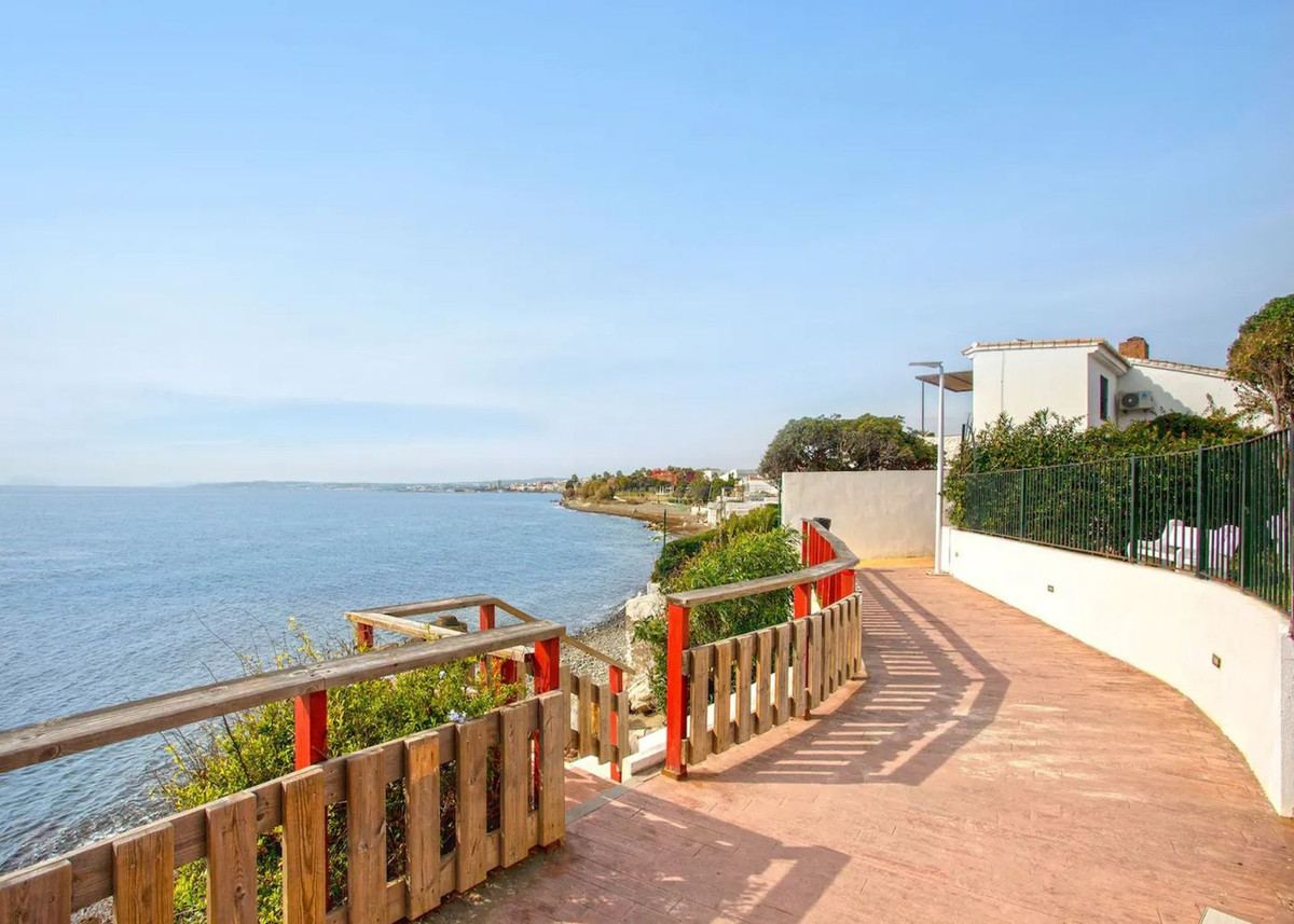 7b263c64d2d0a8c56a9b29f55a10f5fa - 21