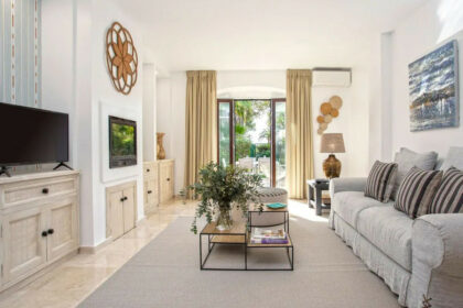 7b263c64d2d0a8c56a9b29f55a10f5fa - 3