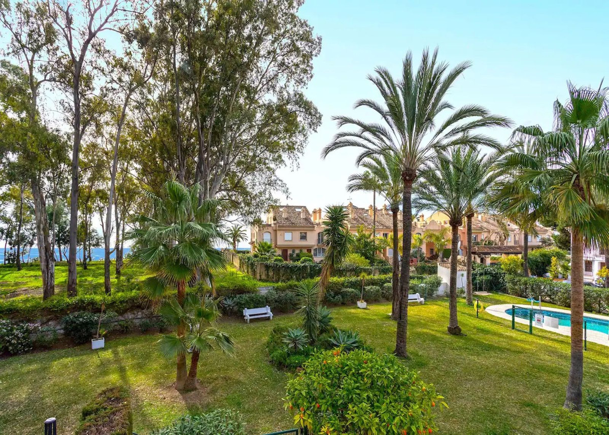 7b263c64d2d0a8c56a9b29f55a10f5fa - 9