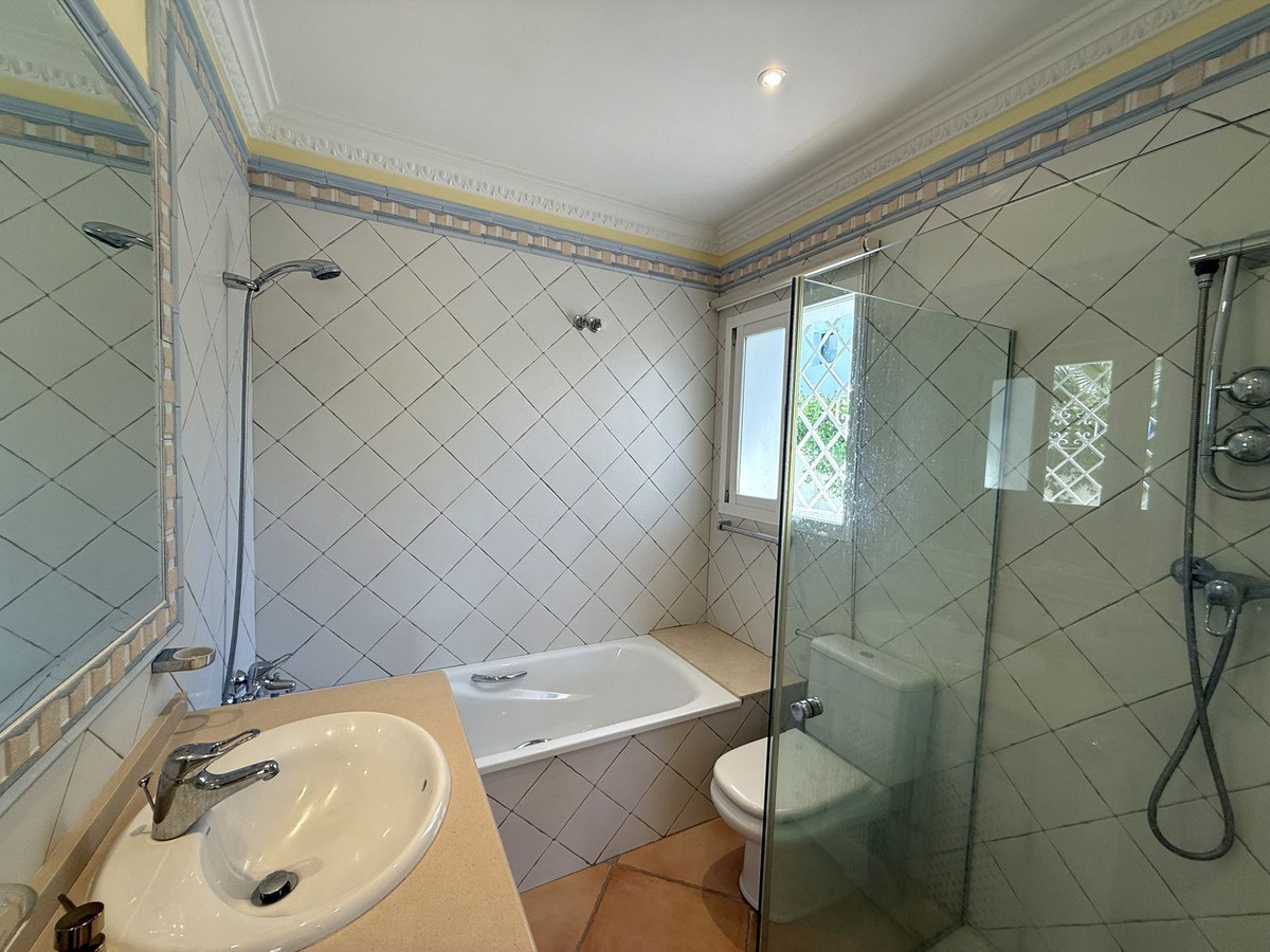 7ba373c04c3f1af12c5368acf39ea5cd - 28