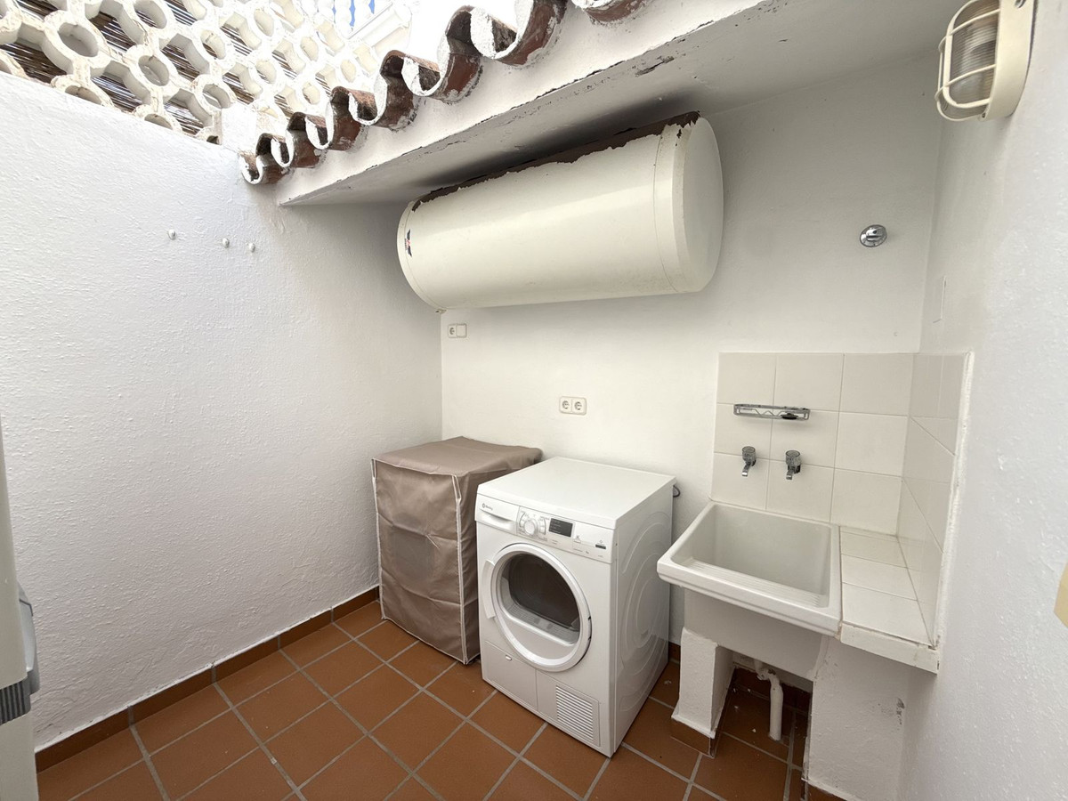 7ba373c04c3f1af12c5368acf39ea5cd - 37