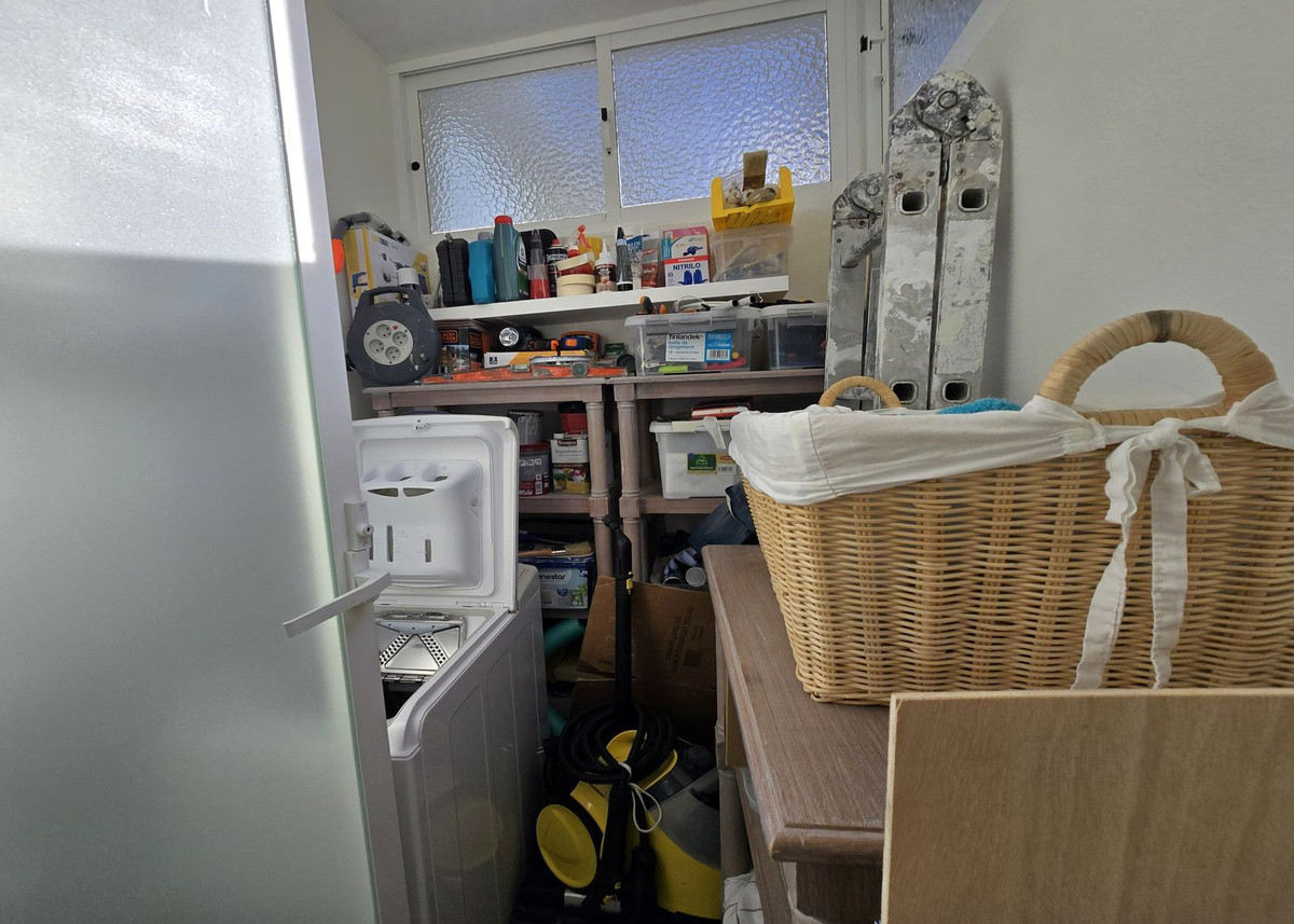 7bcc72b74650aead0eef43c7b9ba9b0c - 23