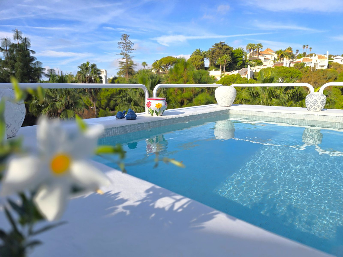 7bcc72b74650aead0eef43c7b9ba9b0c - 25