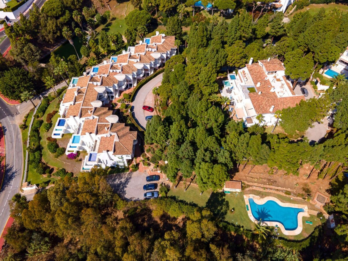 7bcc72b74650aead0eef43c7b9ba9b0c - 26