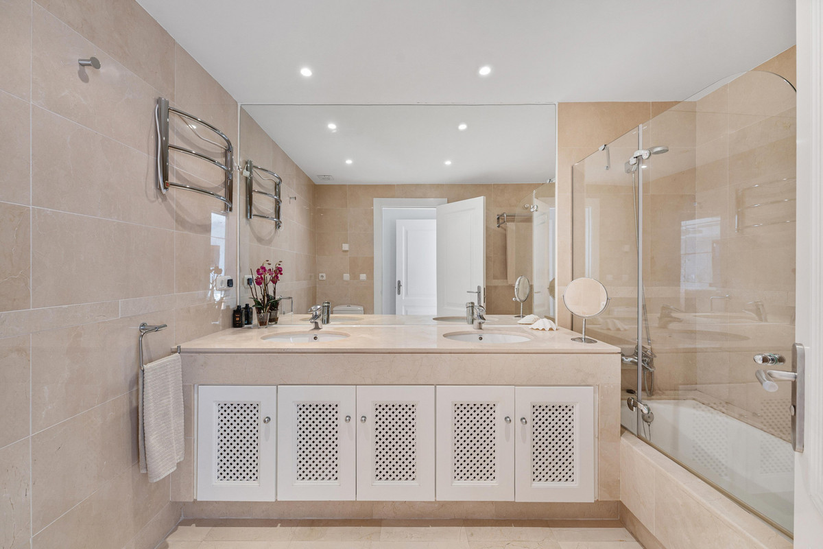 7d54ae9b568de885425fe1bce1f3f2a8 - 15