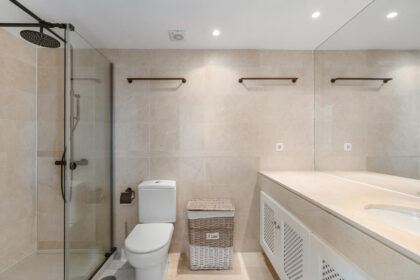 7d54ae9b568de885425fe1bce1f3f2a8 - 20