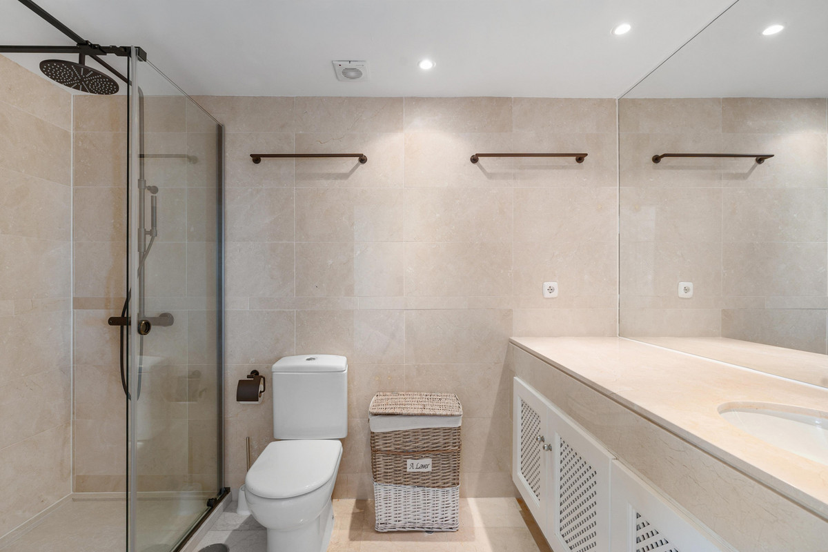 7d54ae9b568de885425fe1bce1f3f2a8 - 20