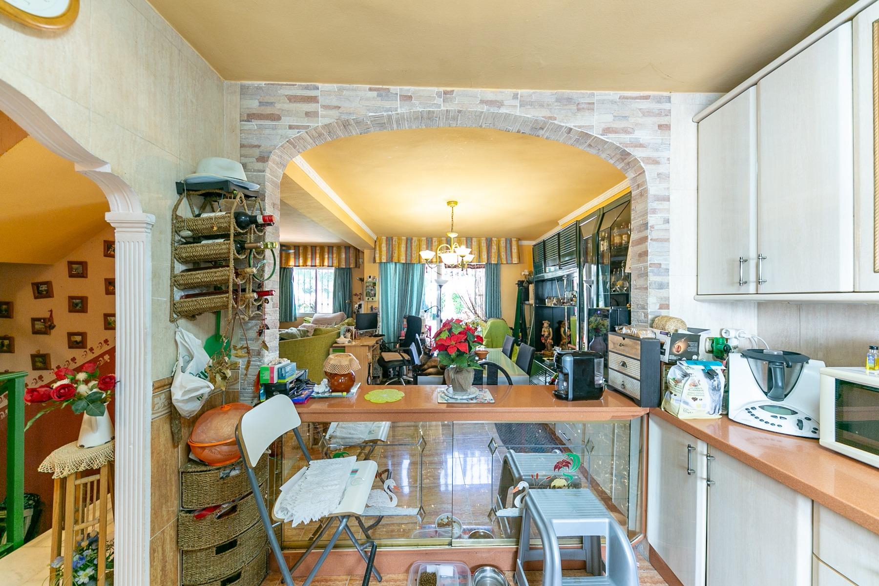 7d7ae9c82eaf102e3ceda10733faea4b - 18