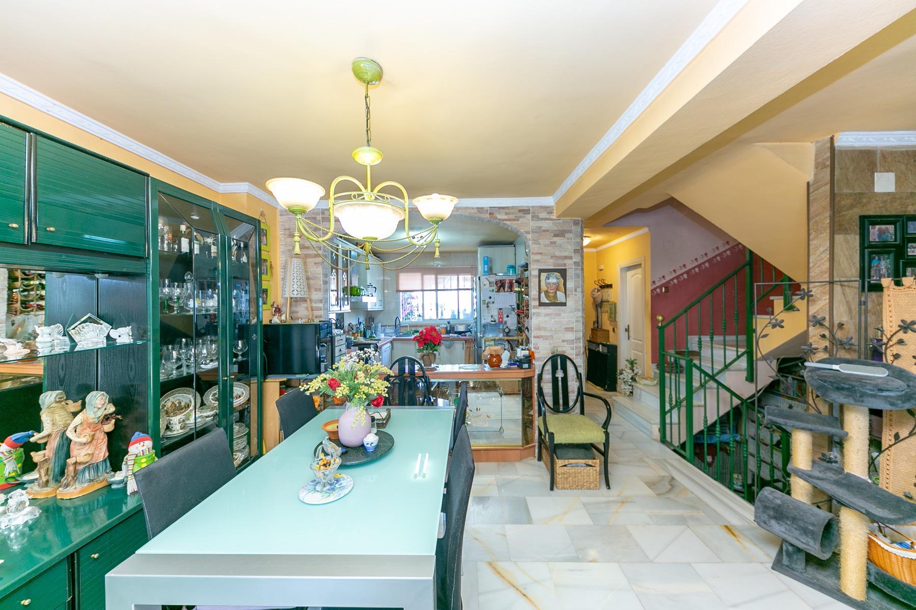 7d7ae9c82eaf102e3ceda10733faea4b - 23