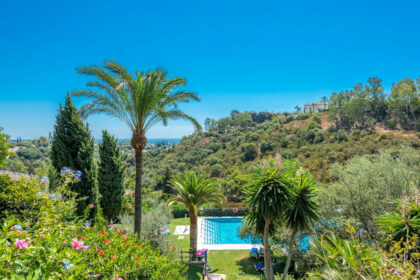 7e08091ada4d9040791396bc92c00932 - 20